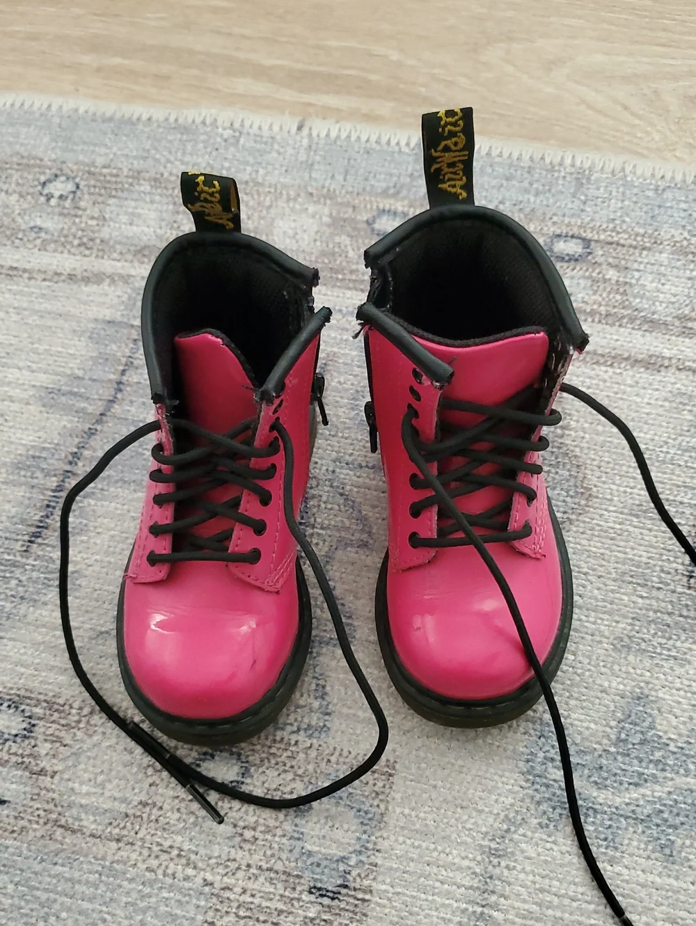 Dr. Martens Little Girls Brooklee Bright Magenta Pink Lace Zip Up Boots Sz7